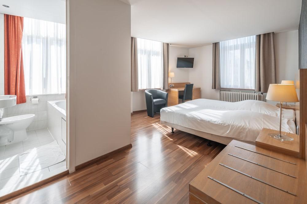 אוסטנדה Hotel Du Parc מראה חיצוני תמונה